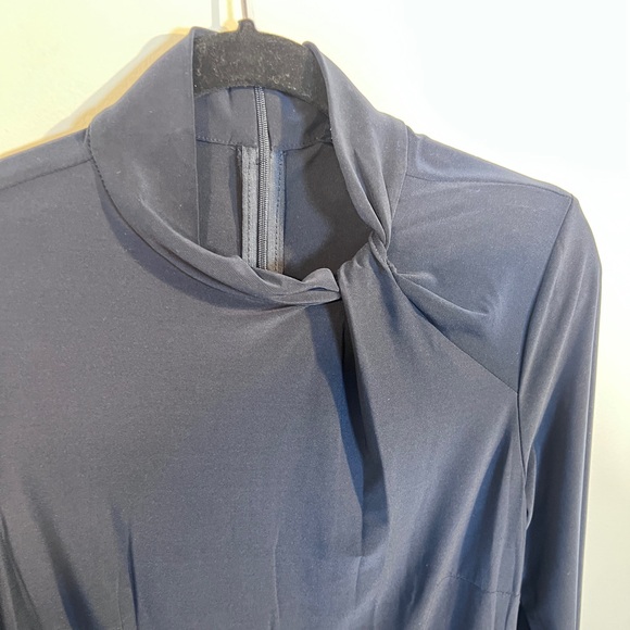 Tommy Hilfiger Navy Blue Neck Twist Tunic Dress with TH zipper hanging tag sz12 - Picture 4 of 9